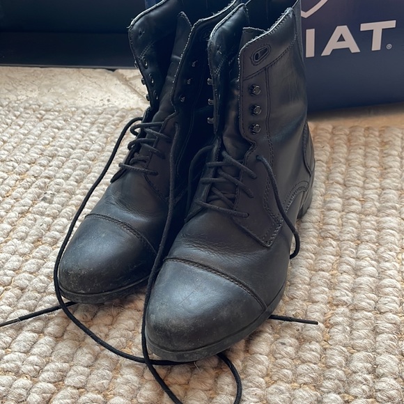 Ariat riding boots 7.5 - Picture 7 of 11
